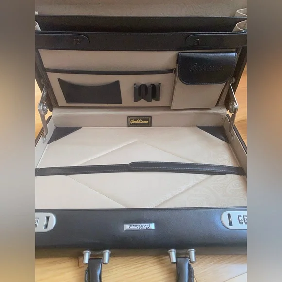 GABBIANO ITALY Executive Briefcase with Safety Locks